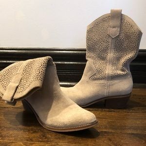 Bcbgeneration Suede Leather Pull On Western Boots